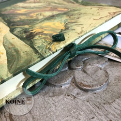 Colored photo albums