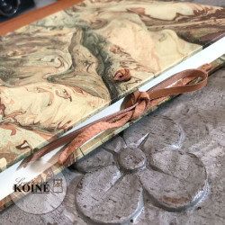 Colored photo albums