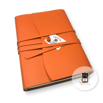 Journaux en cuir rustique faits main pour poètes et rêveurs.
