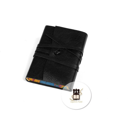 Carnets vintage relié cuir avec bord papier marbré. Très beaux!