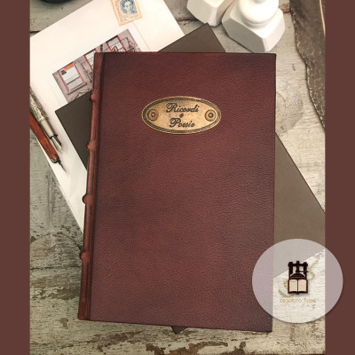 Journal intime relié cuir, cadeau pour esprits crépusculaire.
